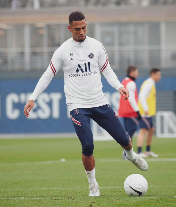 kaiyun sports-包含太狠了！今晚巴黎圣日耳曼备战法国杯Karsa爆冷击败拜仁，毕尔巴鄂竞技扳平良机备战亚冠的词条